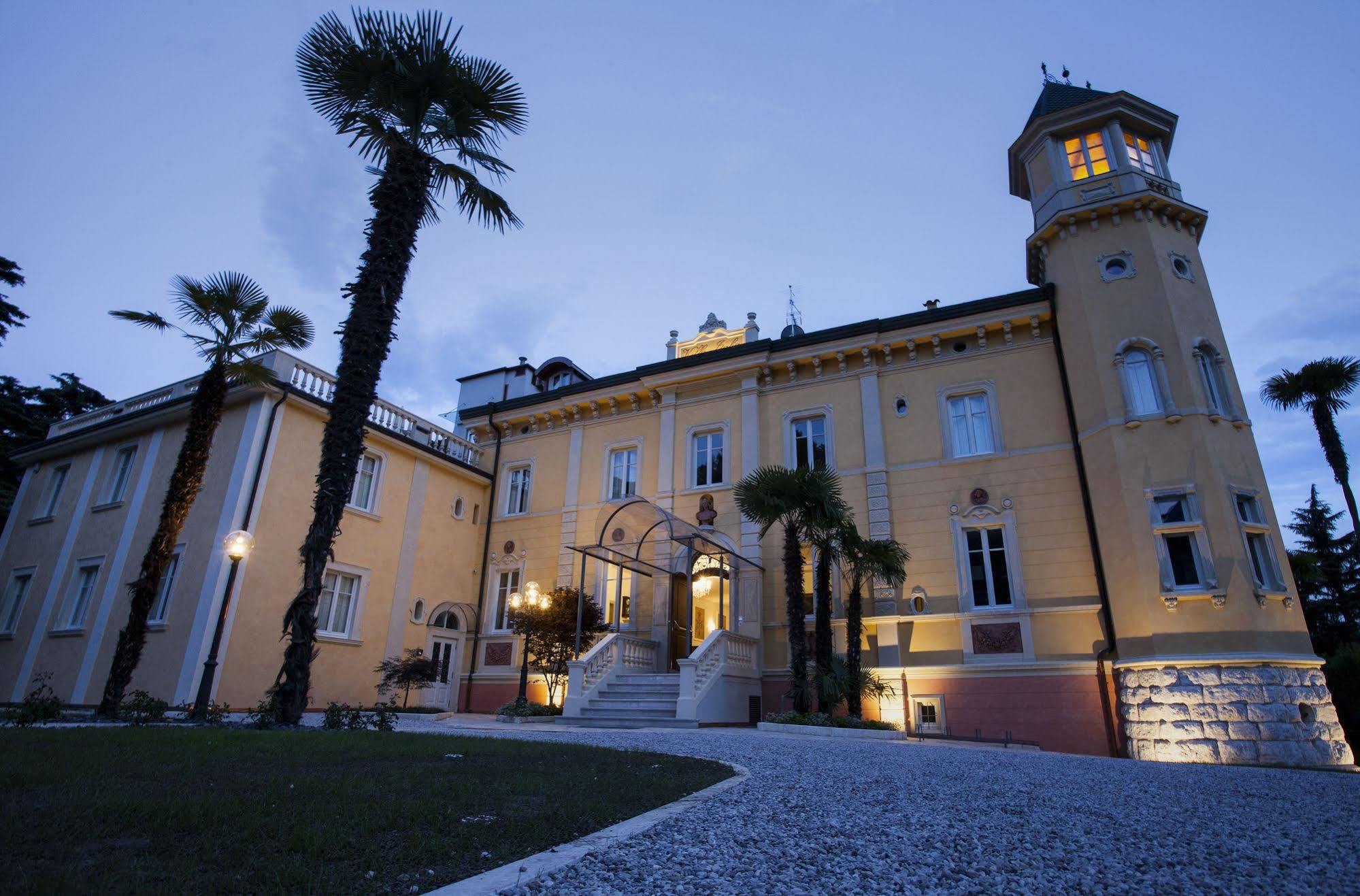 Villa Italia Luxury Suites And Apartments Arco Extérieur photo